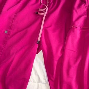 Fabletics Women's Hot Pink Performance Scrub Top